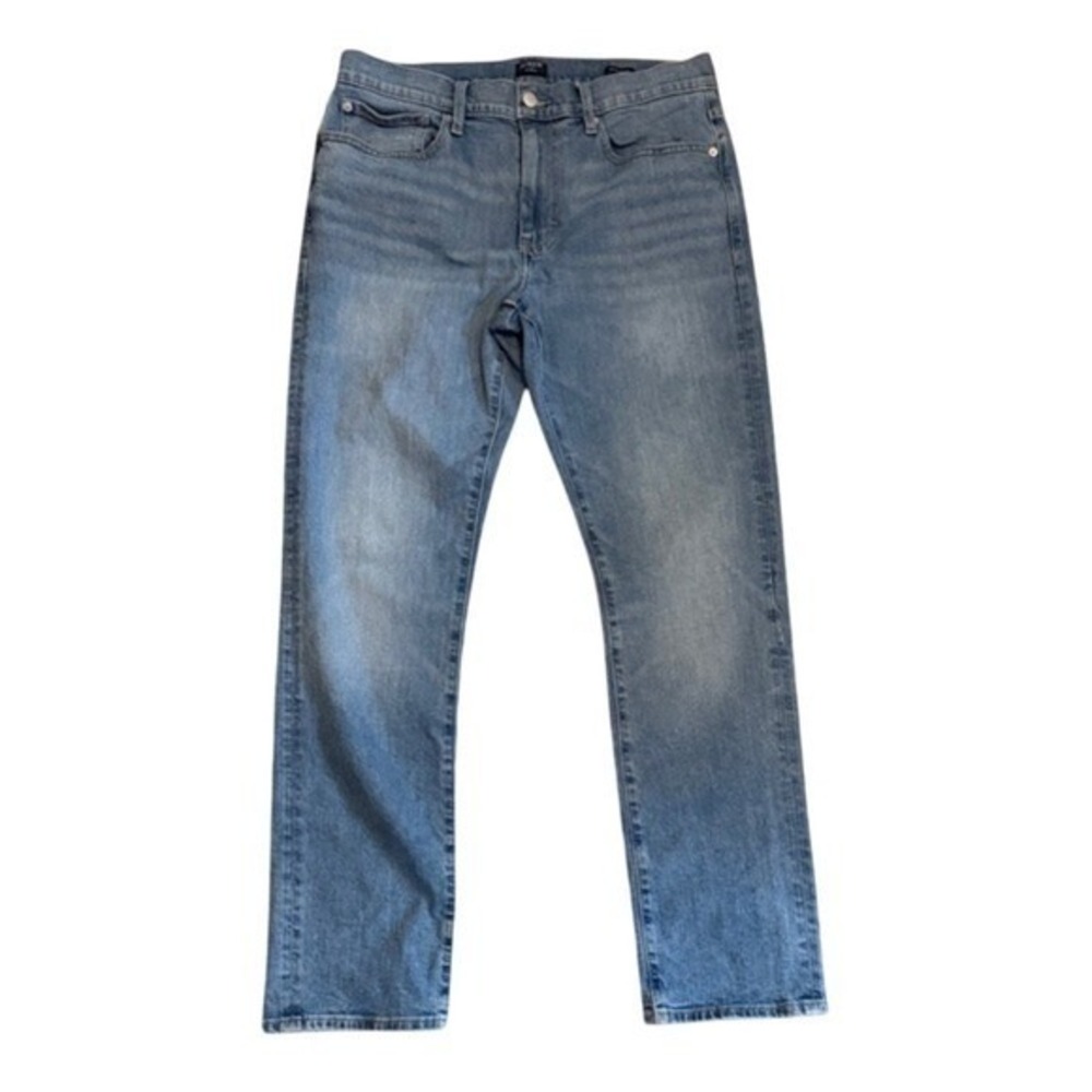 J.Crew Medium Light Wash Flex Straight Fit Stretch Jeans 32x32 Minimalist Staple